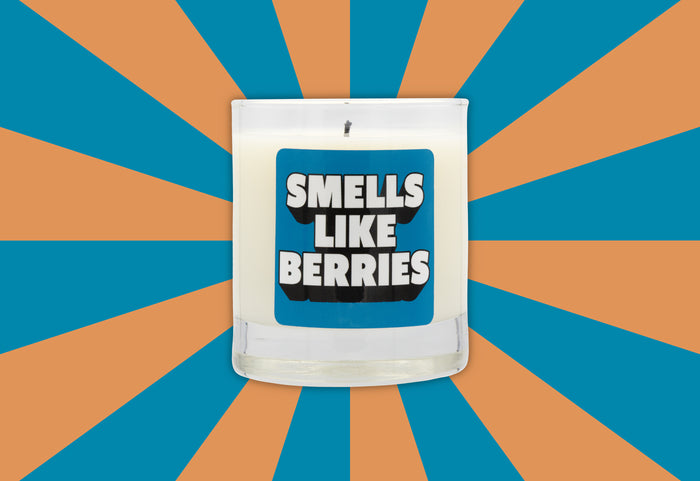 Smells Like Berries Candle - Thumbnail 3
