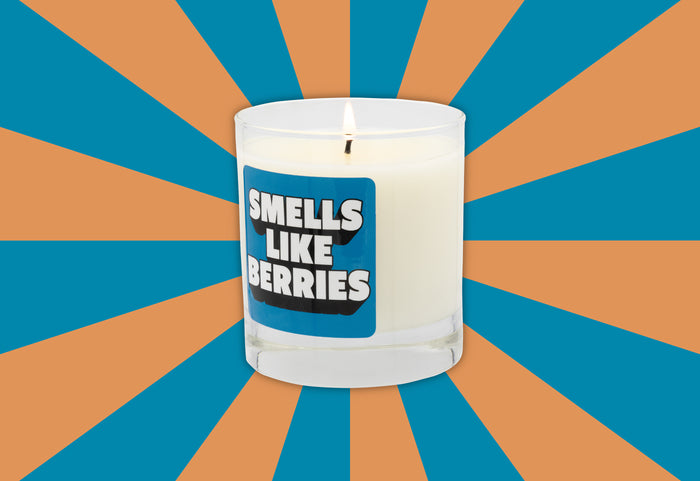 Smells Like Berries Candle - Thumbnail 2